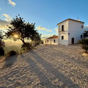 https://el-cielo-cortijo-en-el-corazn-de-las-montaas.1costadelsol.com